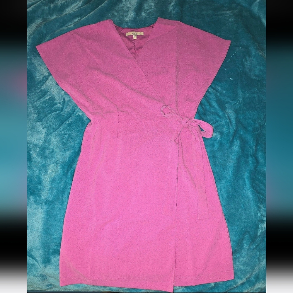 NWT Women's Lark & Ro Short Sleeve Crape Wrap Dress Size M